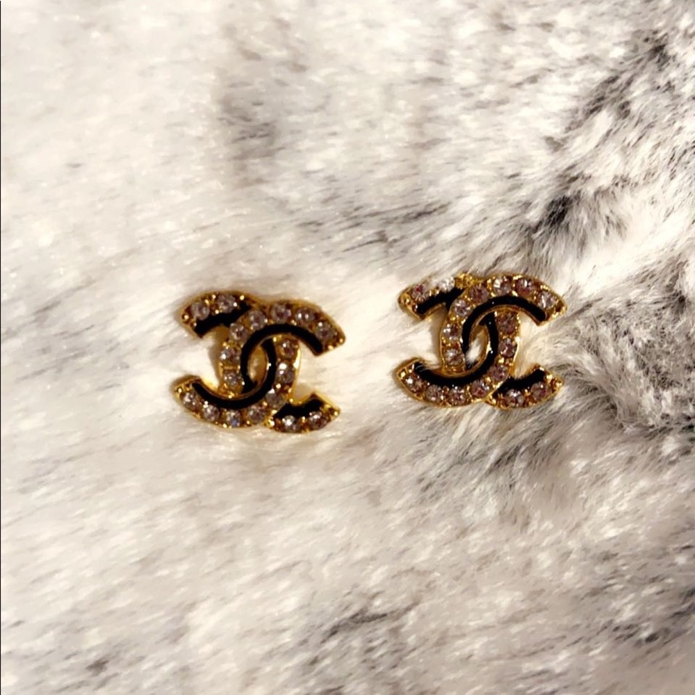 CHANELEarrings